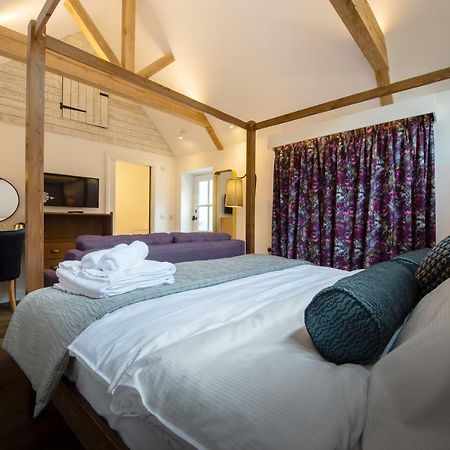 The Withies Inn Godalming Zewnętrze zdjęcie