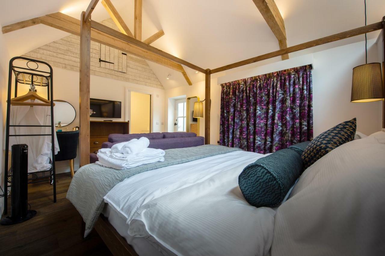 The Withies Inn Godalming Zewnętrze zdjęcie
